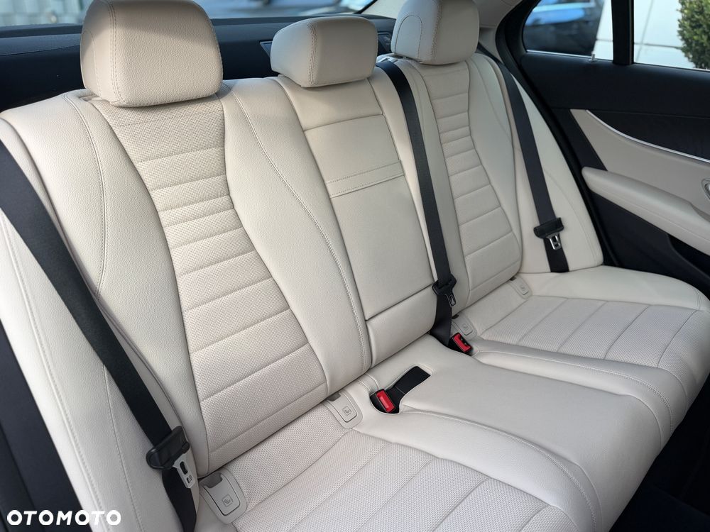 Mercedes-Benz Klasa E 300 d 9G-TRONIC Avantgarde - 21