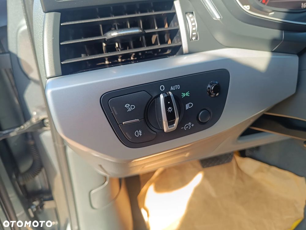 Audi A4 Avant 2.0 TDI S tronic quattro - 19