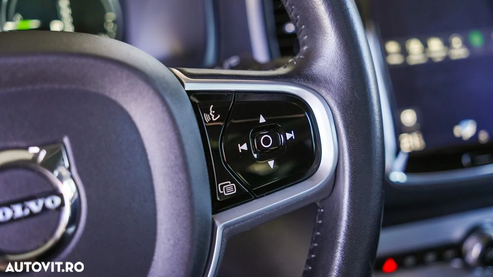 Volvo XC 90 - 21