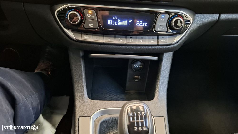 Hyundai i30 1.0 T-GDI Style Plus - 13