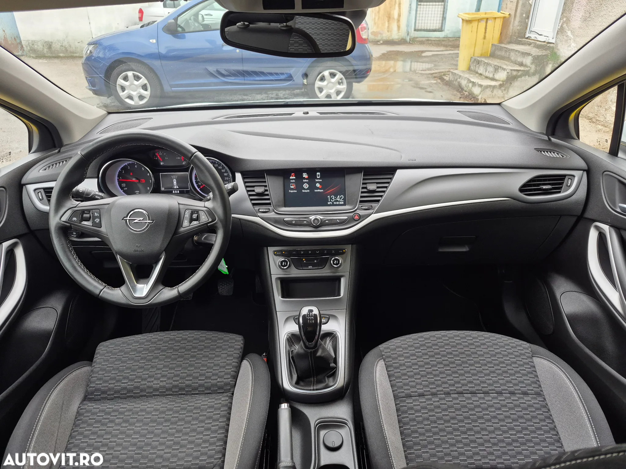 Opel Astra 1.6 CDTI ECOTEC Start/Stop Cosmo - 4
