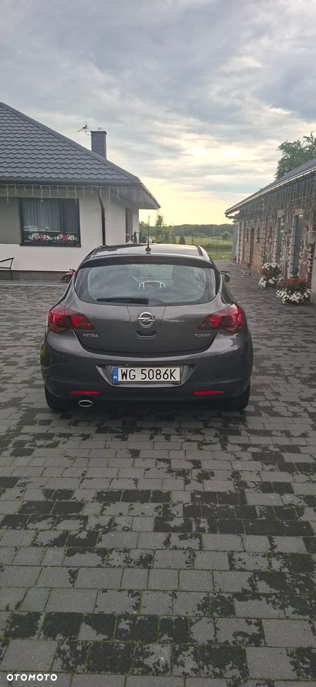 Opel Astra 1.4 Turbo Cosmo - 3