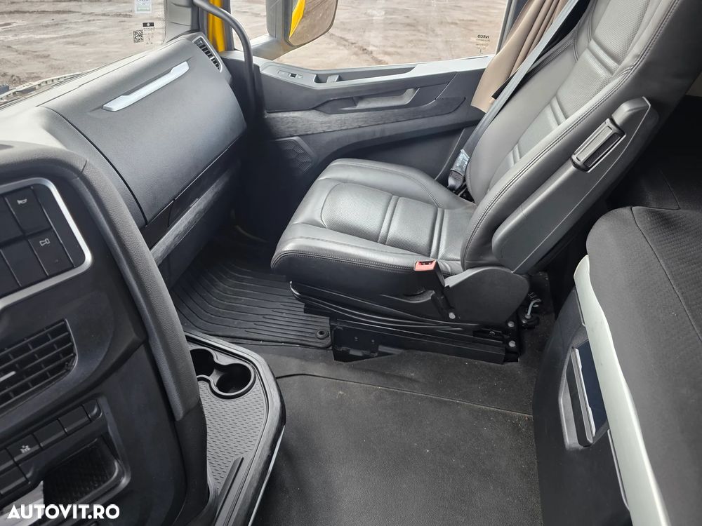 Iveco Stralis Hi-Way - 9