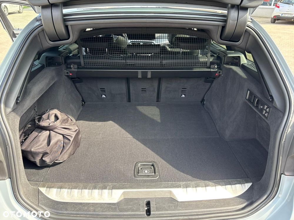 BMW Seria 3 320e M Sport sport - 26