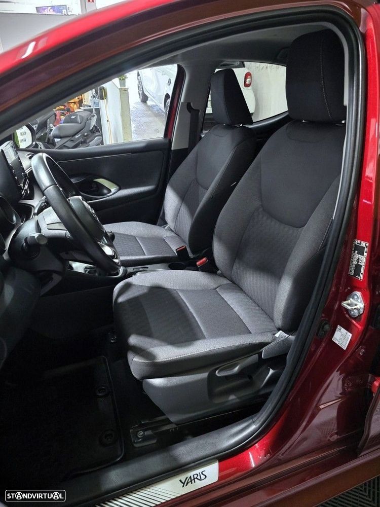 Toyota Yaris 1.0 VVT-i Exclusive - 11