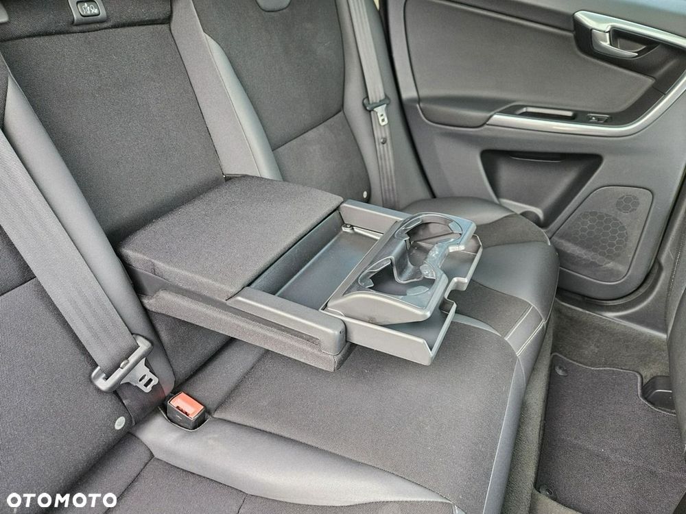 Volvo XC 60 D3 Momentum - 20