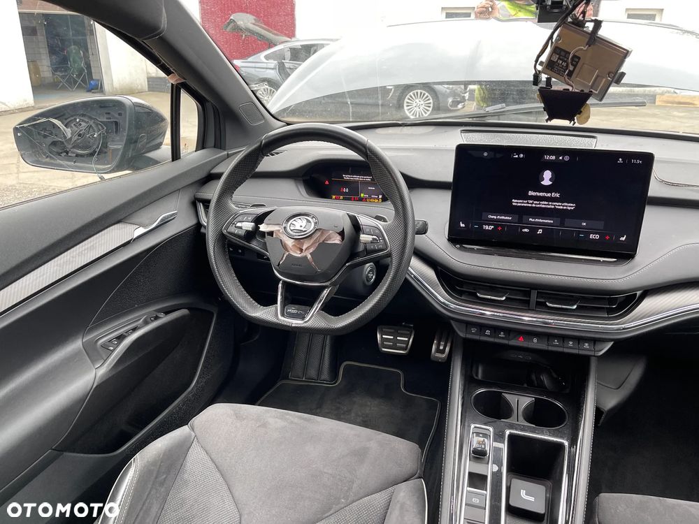 Skoda Enyaq 80 82kWh Sportline Maxx - 9