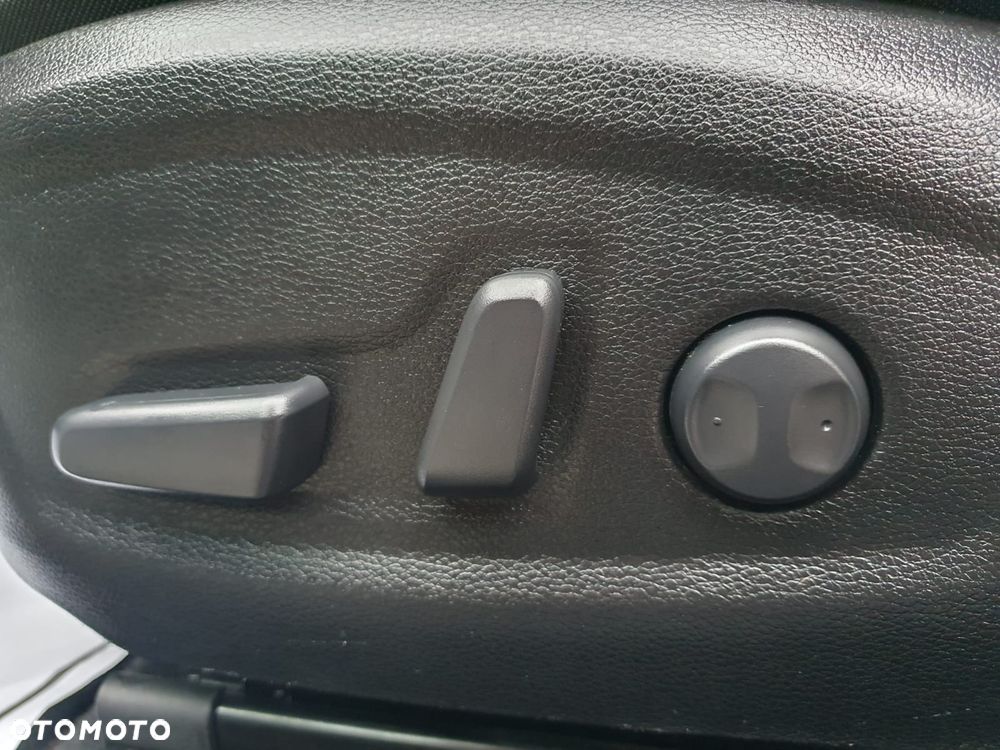 Kia ProCeed 1.6 T-GDI GT - 16