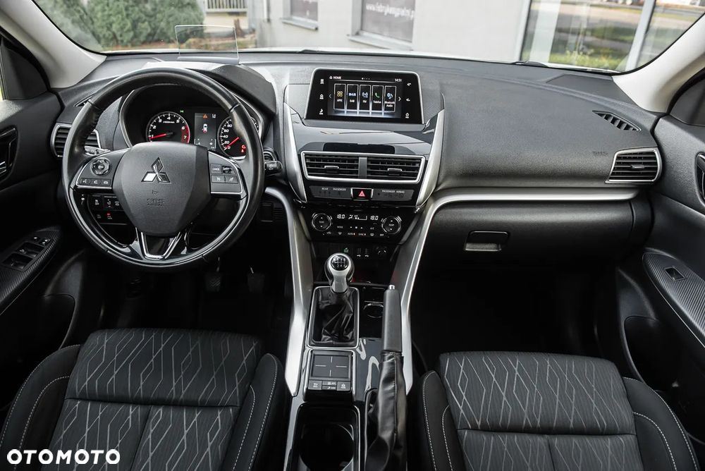 Mitsubishi Eclipse Cross - 28