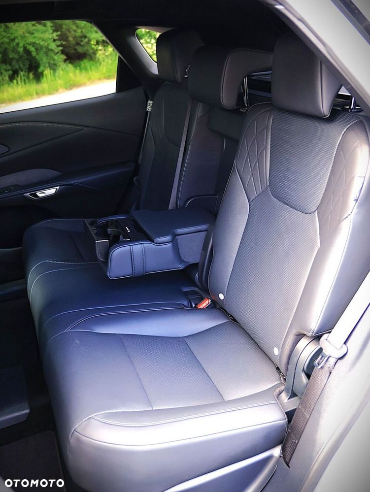 Lexus RX 450h+ F Sport Design - 35