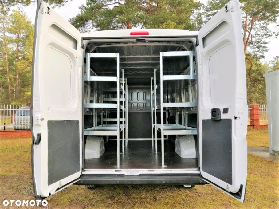 Przebudowa izotermiczna/chłodnicza busa - 17