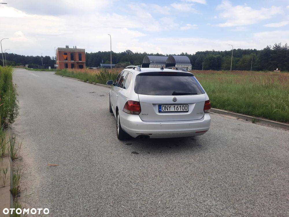 Volkswagen Golf 2.0 TDI Comfortline - 6