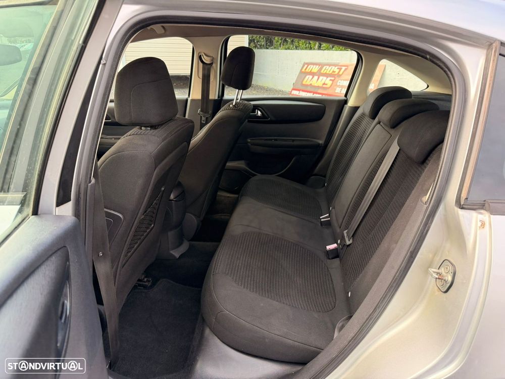 Citroën C4 1.4 16V VTR Pack - 7