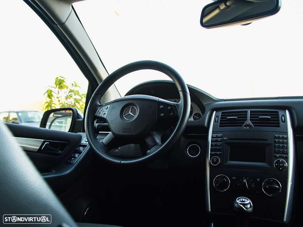 Mercedes-Benz B 180 CDi - 26