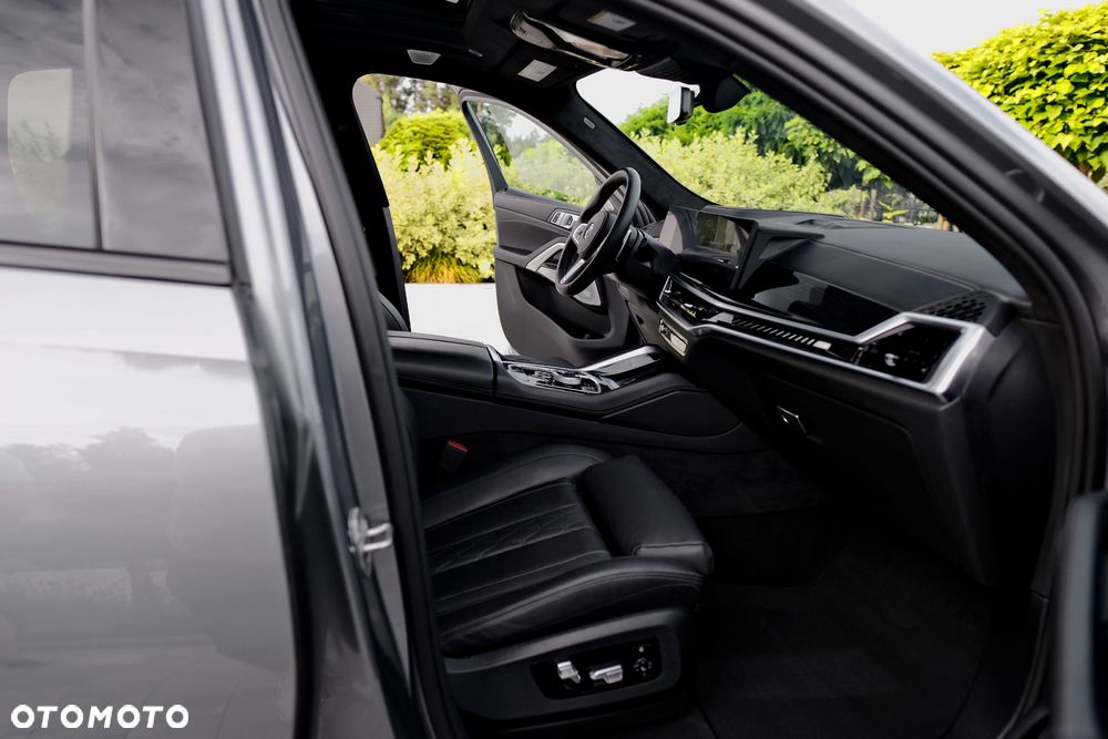 BMW X6 M60i mHEV sport - 32