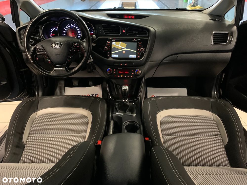 Kia Ceed 1.6 GDI Edition 7 - 8