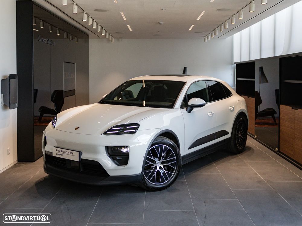 Porsche Macan Electric - 1