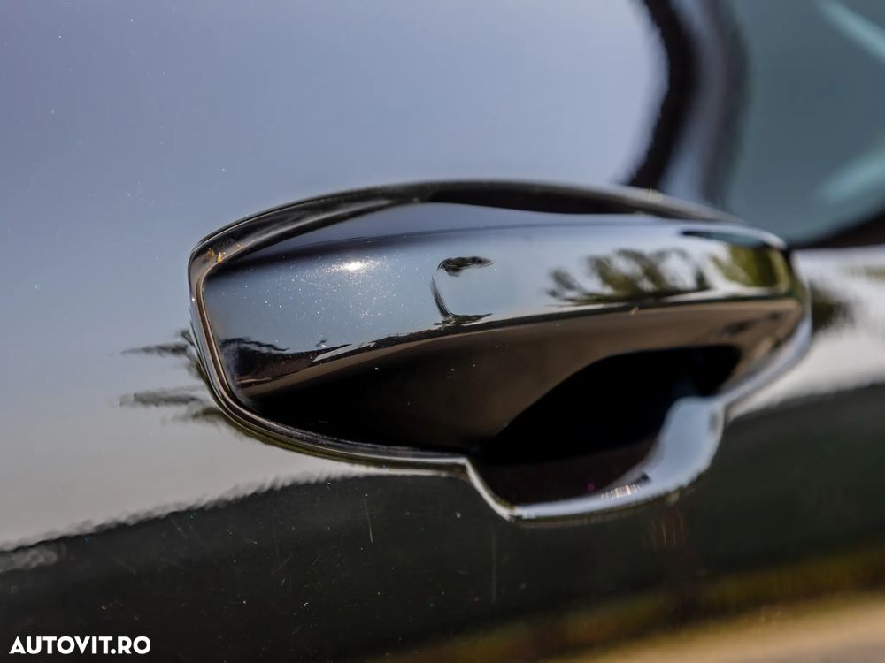 Volvo V60 T8 AWD Recharge Geartronic RDesign - 10