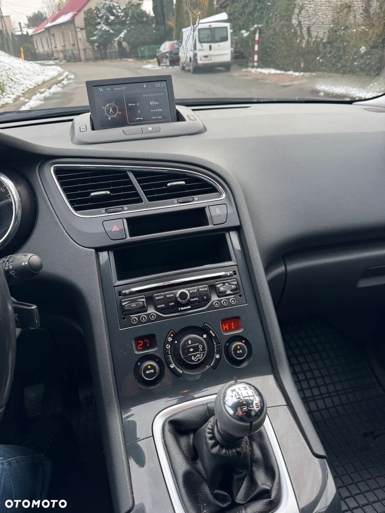 Peugeot 5008 HDI 150 Active - 15