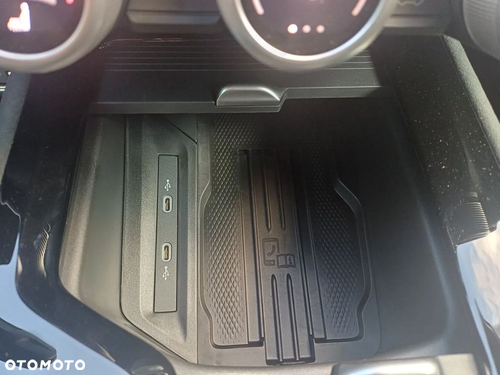 Skoda Superb 2.0 TDI SCR 4x4 Sportline DSG - 22