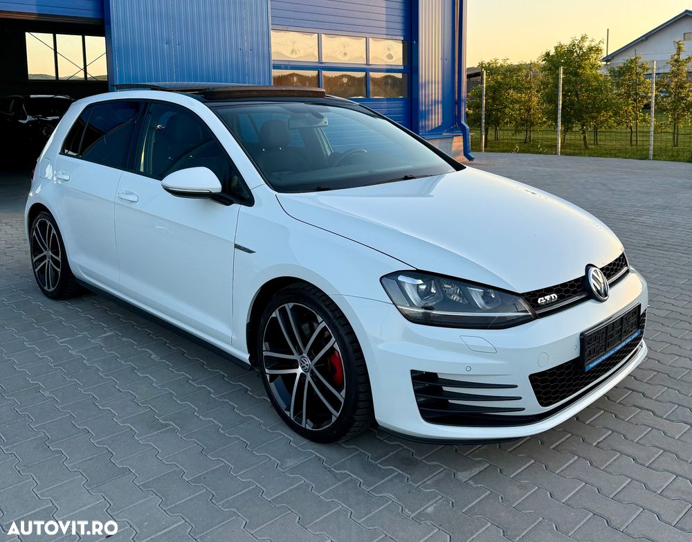 Volkswagen Golf GTD 2.0 TDI SCR DSG - 3