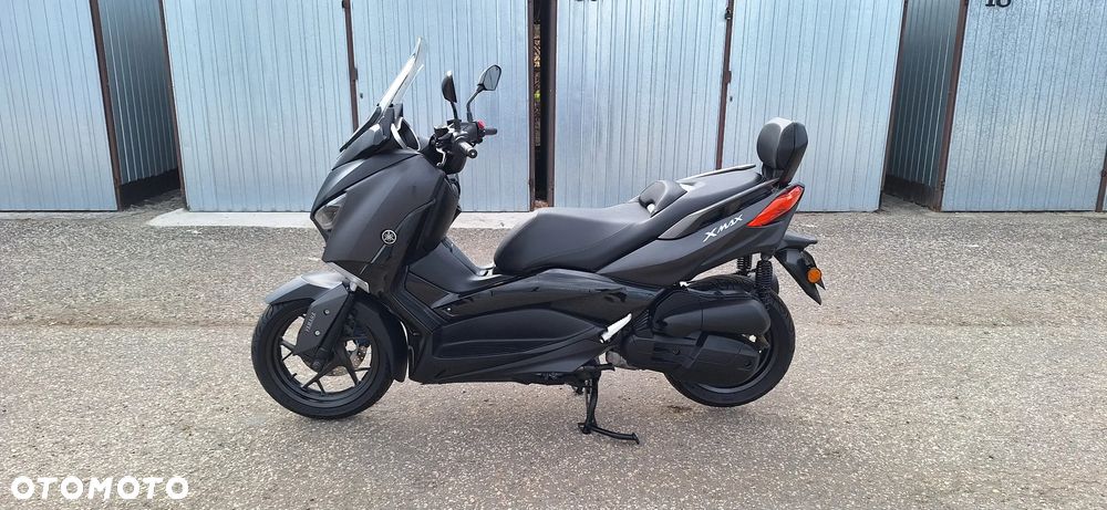 Yamaha X-max - 3