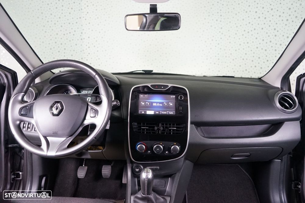 Renault Clio Sport Tourer 1.5 dCi Dynamique S - 17