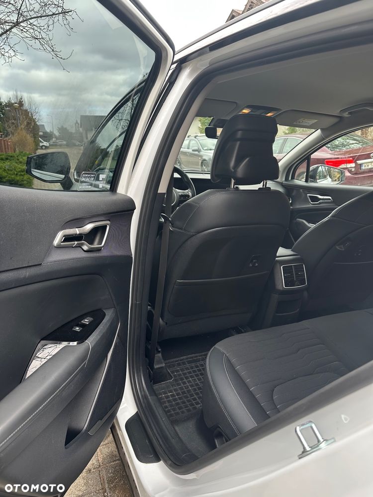 Kia Sportage 1.6 T-GDI MHEV Business Line 2WD DCT - 13