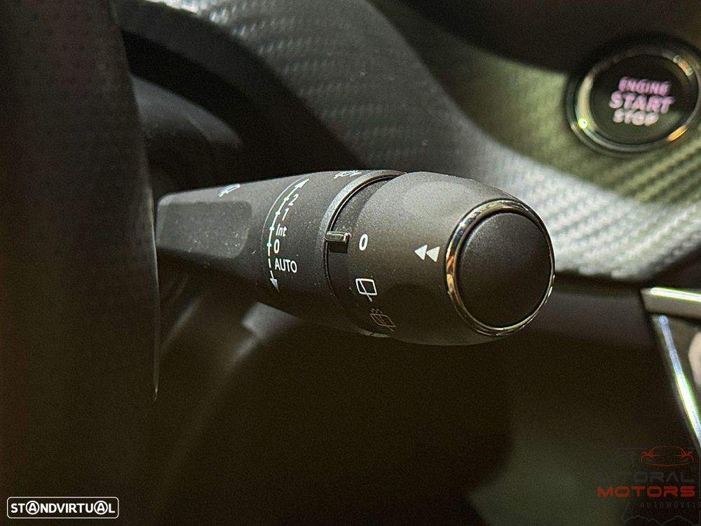 Peugeot 2008 1.2 PureTech GT EAT8 - 24