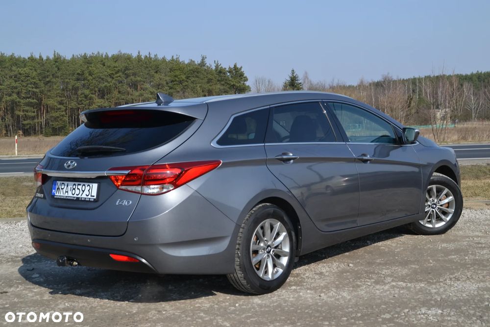 Hyundai i40 Kombi blue 1.6 Space - 18