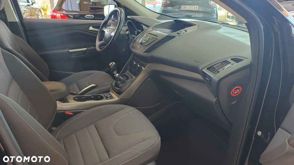 Ford Kuga - 19