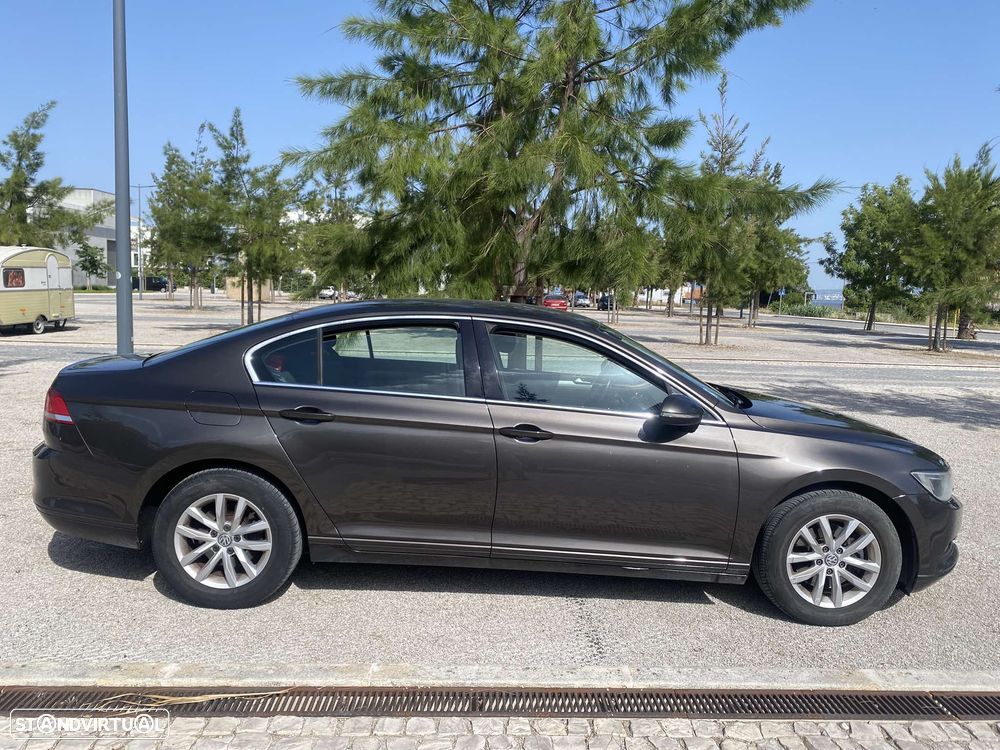 VW Passat 1.6 TDI Confortline - 7