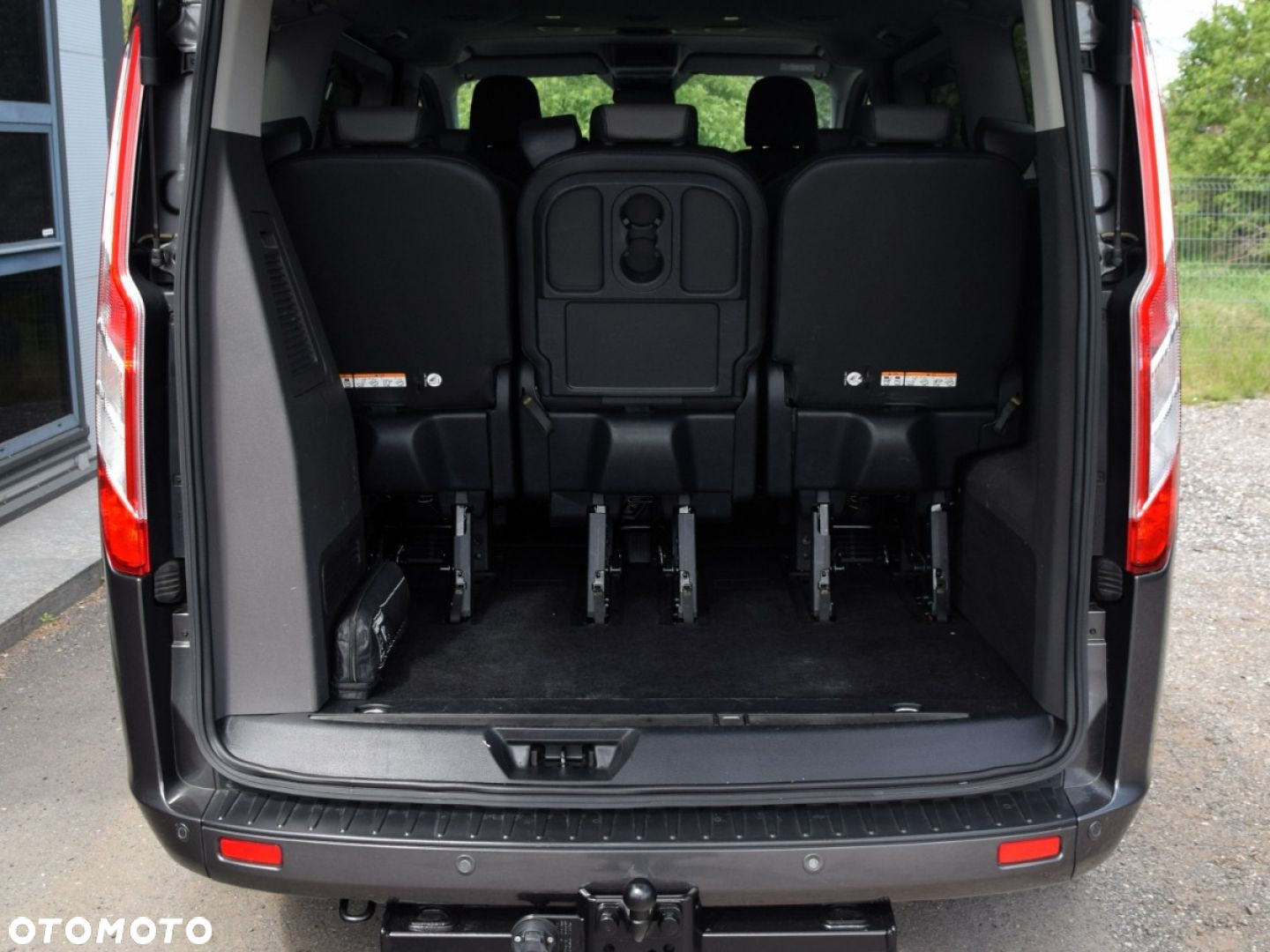 Ford Tourneo Custom - 9