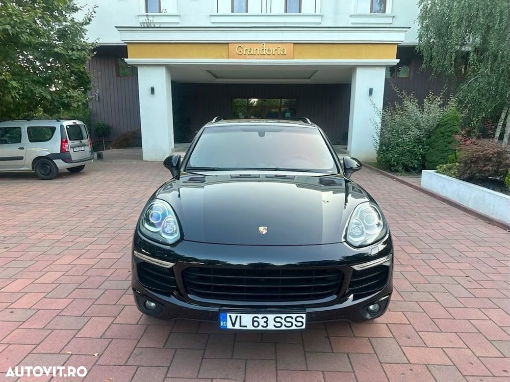 Porsche Cayenne Platinum Edition - 2