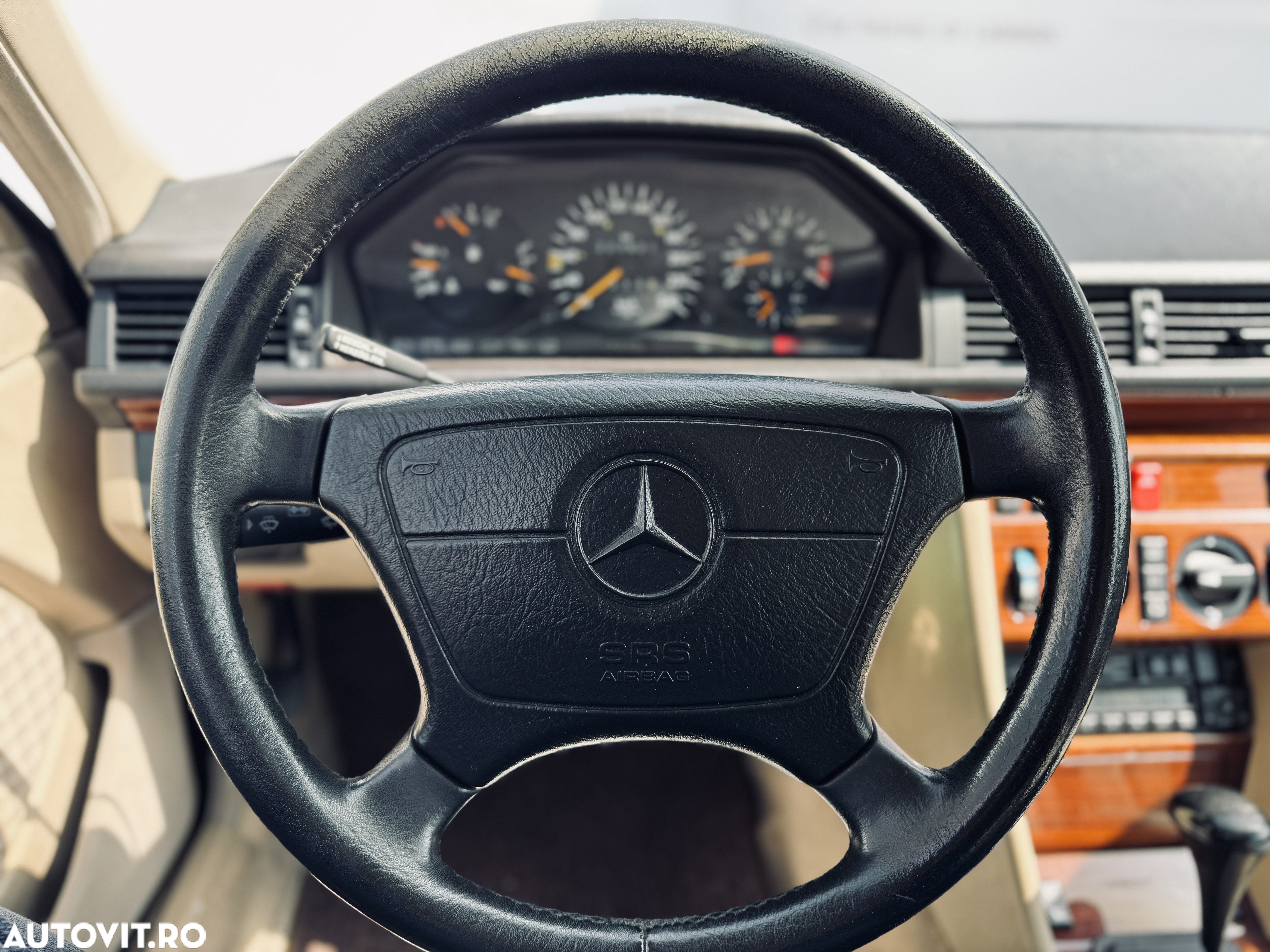 Mercedes-Benz E - 13