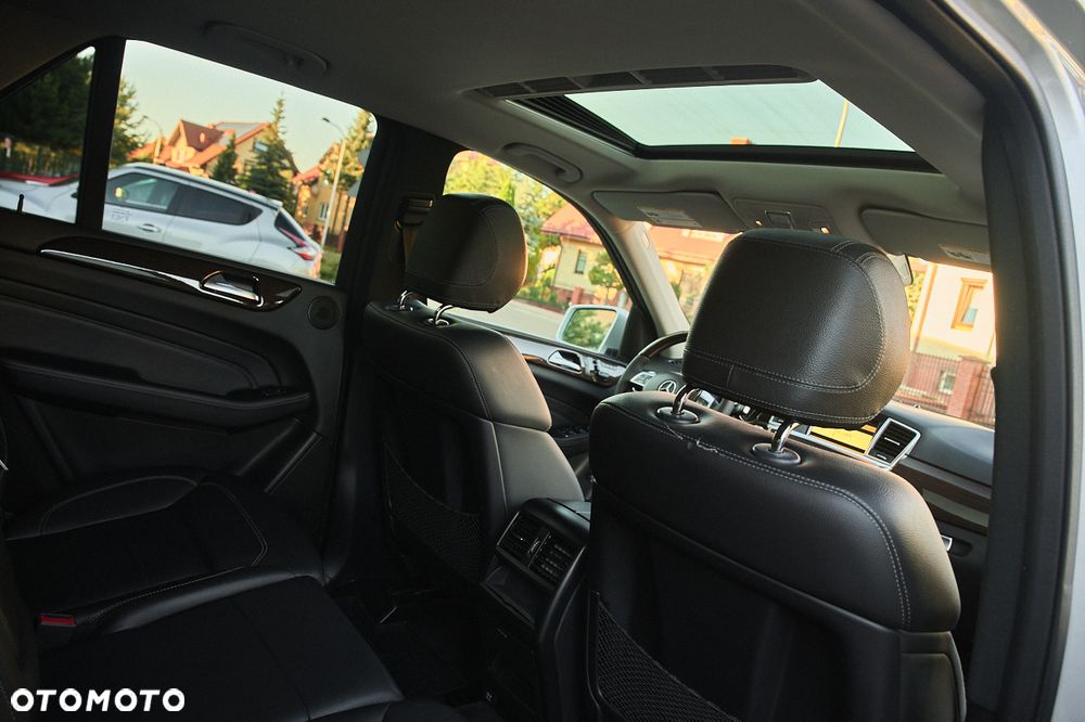Mercedes-Benz ML 350 4Matic 7G-TRONIC - 32
