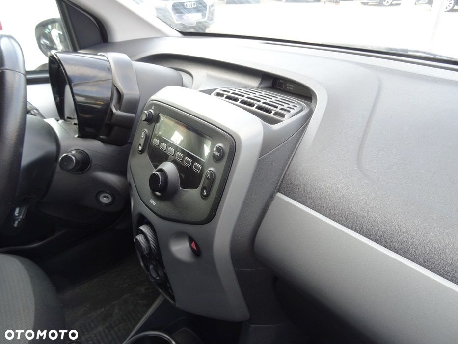 Toyota Aygo 1.0 VVT-i Black Edition - 12