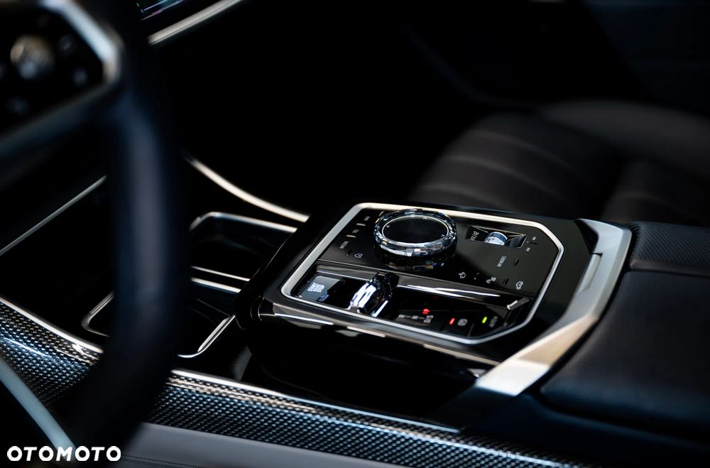BMW Seria 7 740d xDrive sport - 22