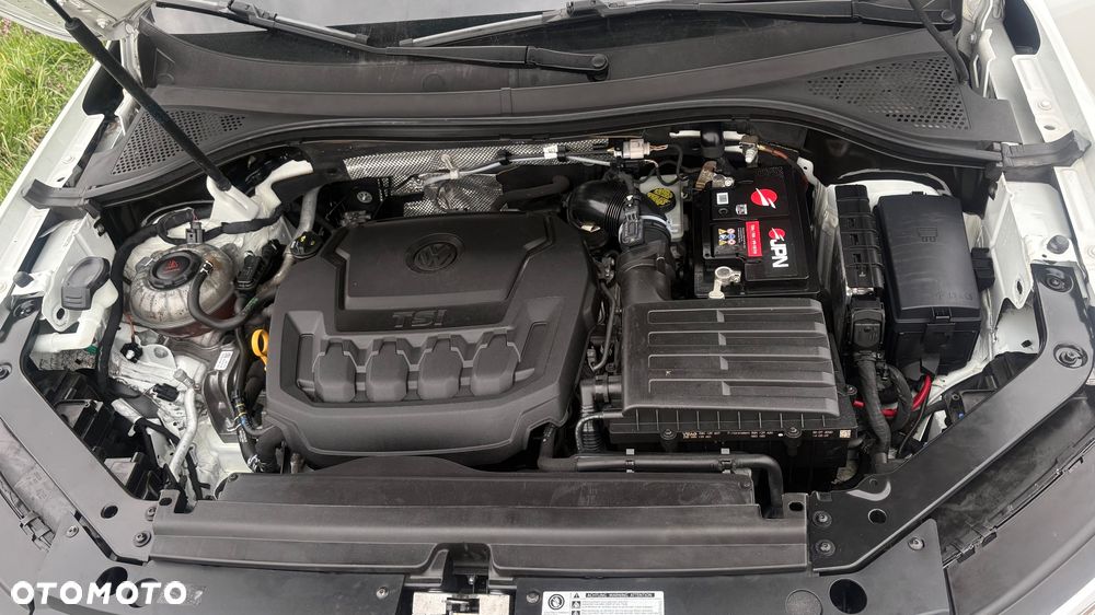 Volkswagen Tiguan - 12