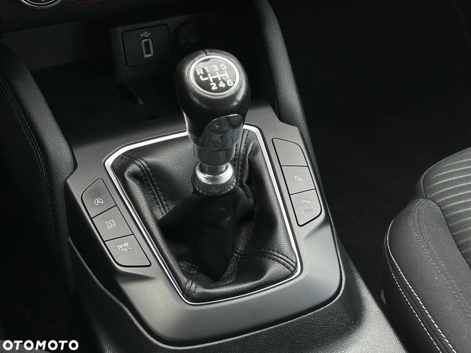 Ford Focus 2.0 EcoBlue Titanium - 22