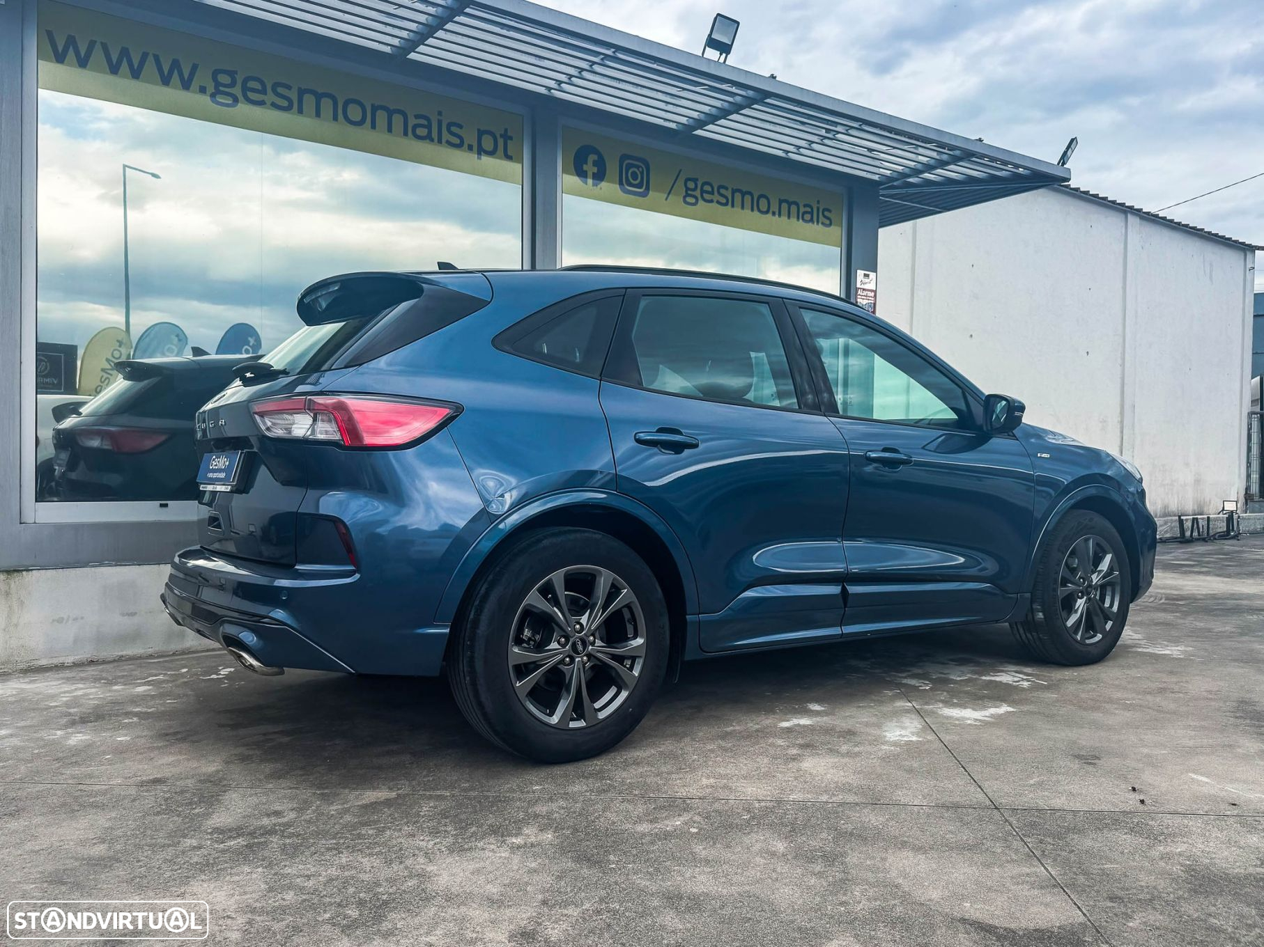 Ford Kuga 1.5 EcoBoost ST-Line - 4