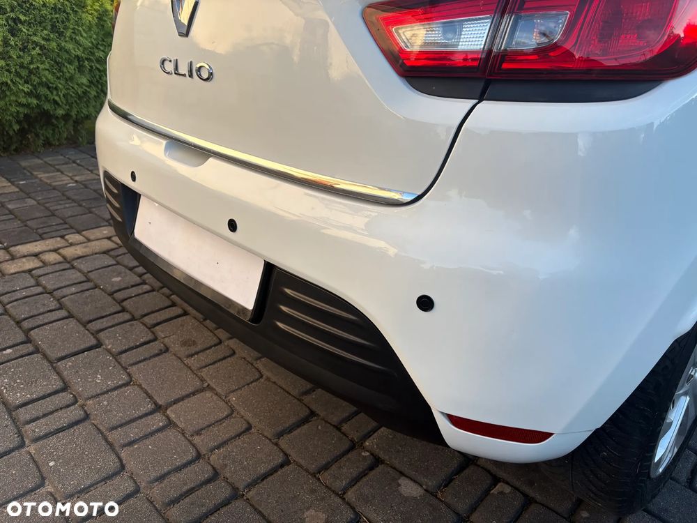 Renault Clio - 26