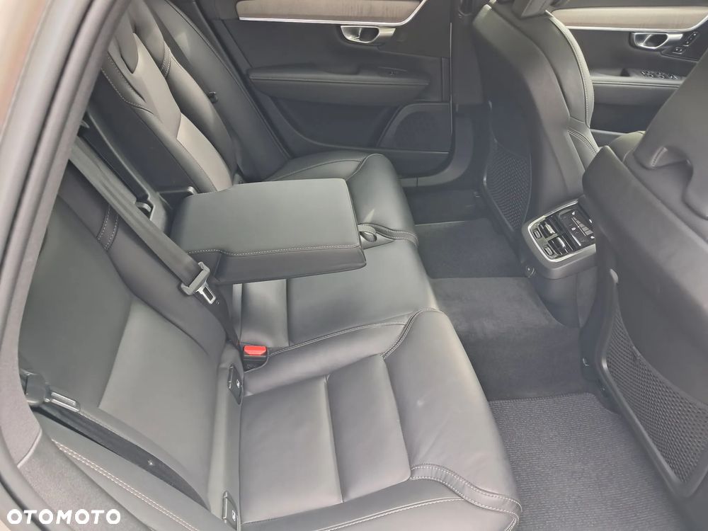 Volvo V90 Cross Country D5 AWD Pro - 17