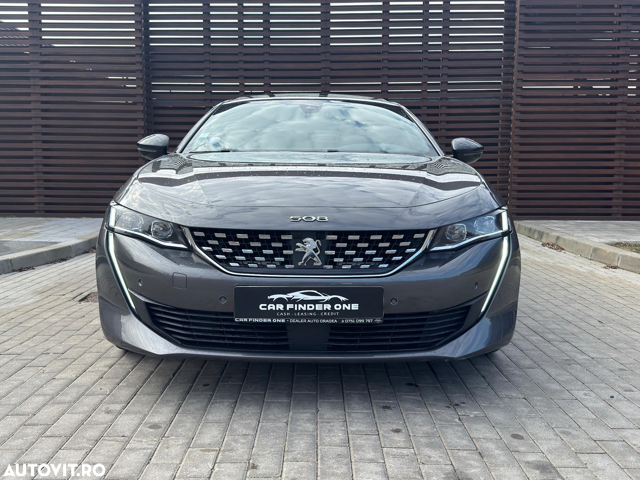 Peugeot 508 Plug-In Hybrid 225 e-EAT8 GT - 27