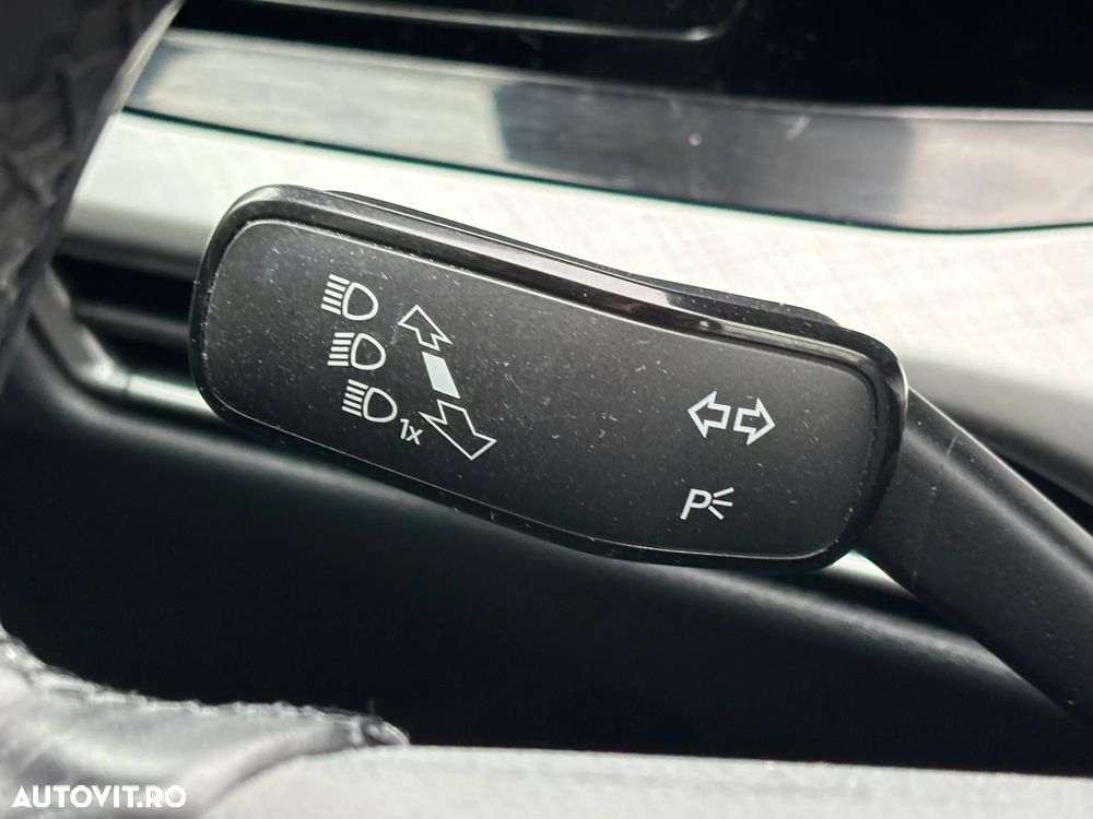 Volkswagen Golf 1.0 TSI Comfortline - 28