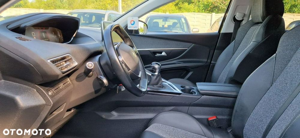 Peugeot 5008 - 19