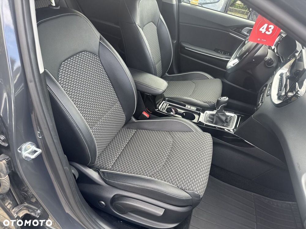 Kia Ceed 1.5 T-GDI Business Line Plus - 15
