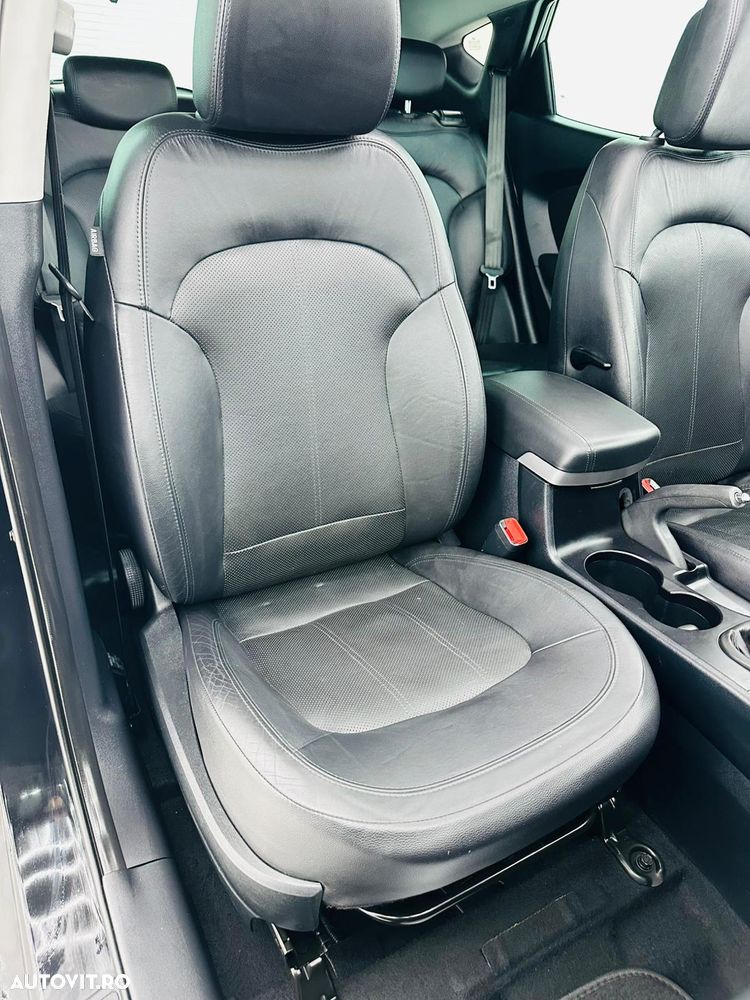 Hyundai ix35 1.7 CRDI 2WD blue Finale Gold - 18