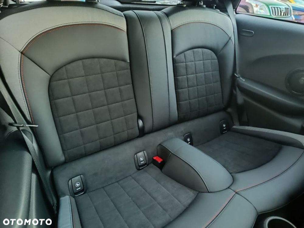 MINI John Cooper Works - 23