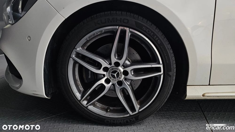 Mercedes-Benz CLA - 5